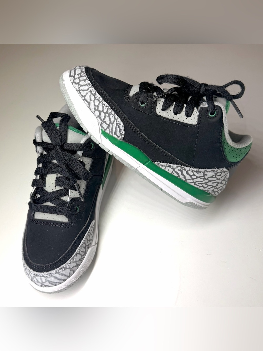 Nike Kids Air Jordan 3 Retro "Pine Green" Athletic sneakers Size- 13 C